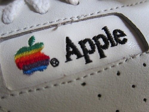 http://www.houyhnhnm.jp/blog/hynm_editor/images/apple_sneakers2.jpeg