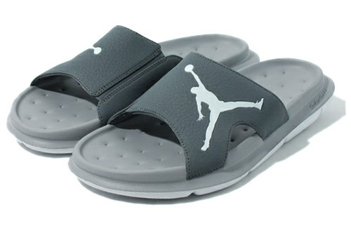 http://www.houyhnhnm.jp/blog/hynm_editor/images/jordansandalgre.jpg