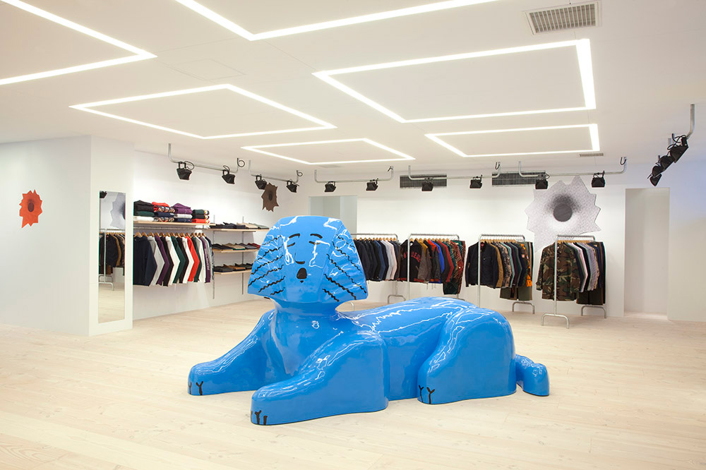 http://www.houyhnhnm.jp/blog/hynm_editor/images/supreme-shibuya-store-opening-preview-1.jpg