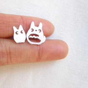 http://www.houyhnhnm.jp/blog/hynm_editor/images/totoro_silver_ring.jpeg