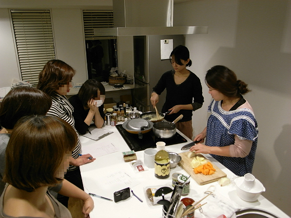 http://www.houyhnhnm.jp/blog/ishimitsu/images/kuritomo1.jpg