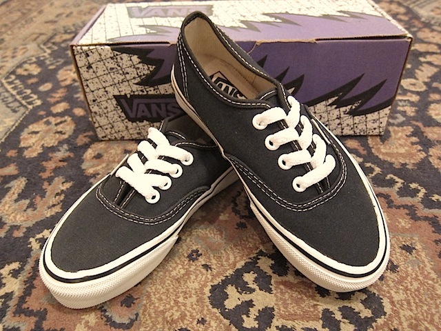 http://www.houyhnhnm.jp/blog/kobayashi_jiro/images/Vans%20auth.JPG