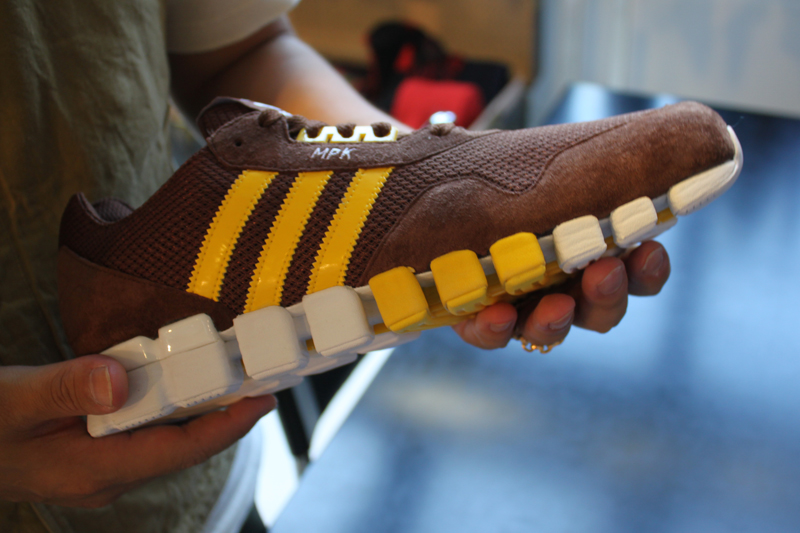 http://www.houyhnhnm.jp/blog/miadidas/images/adi_poggy003.jpg