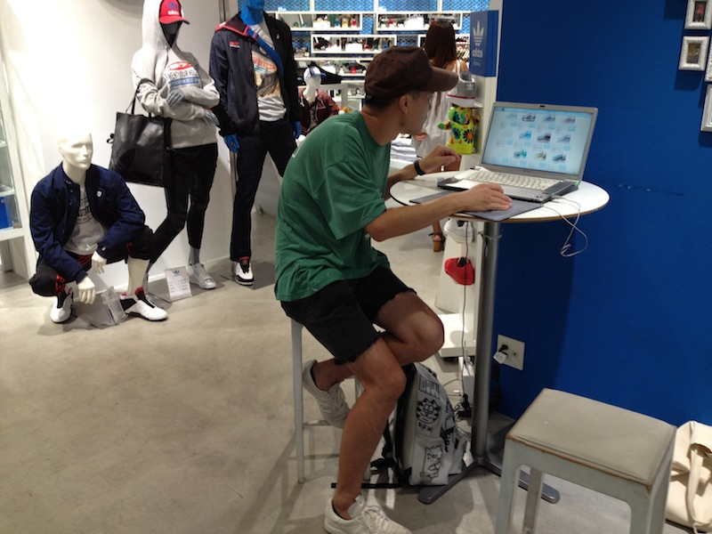 http://www.houyhnhnm.jp/blog/miadidas/images/miadik001.jpg