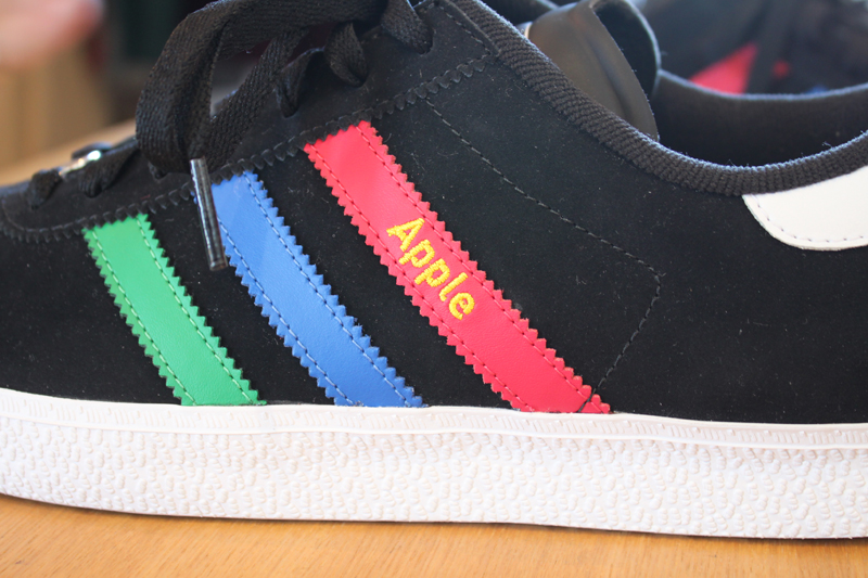 http://www.houyhnhnm.jp/blog/miadidas/images/pogmuro009.jpg