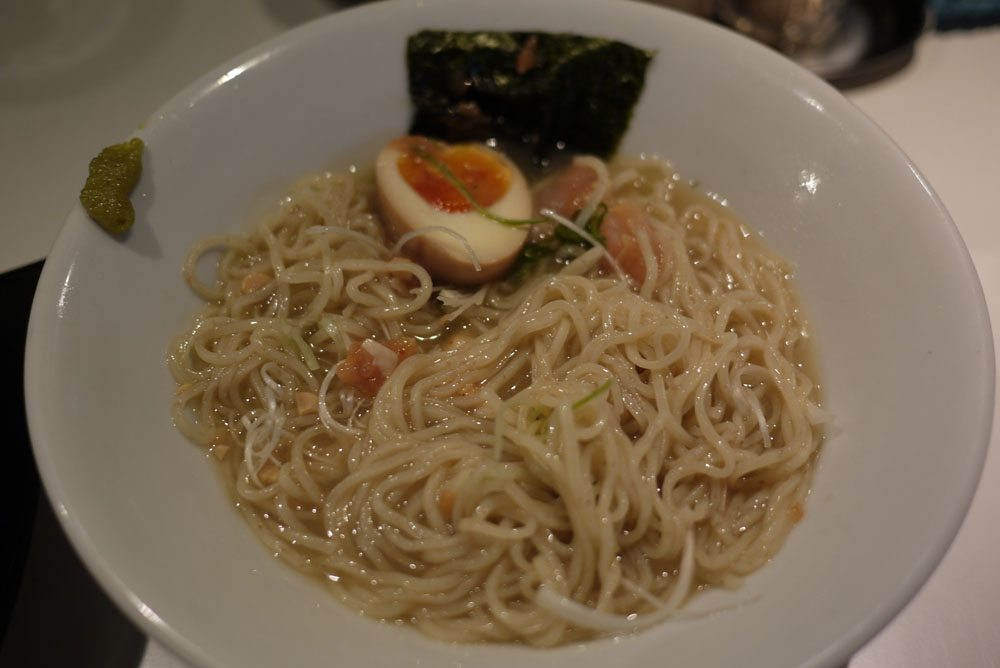 http://www.houyhnhnm.jp/blog/miyazawa/images/hiyagokuaetsukesoba06.jpg