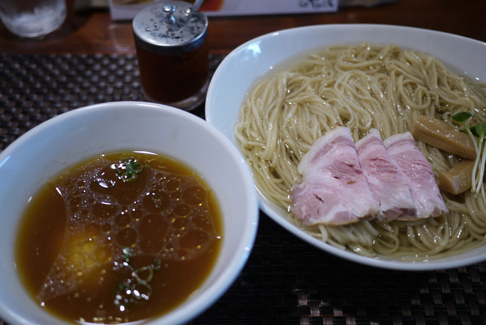 http://www.houyhnhnm.jp/blog/miyazawa/images/yamaguchitoritsukesoba01.jpg