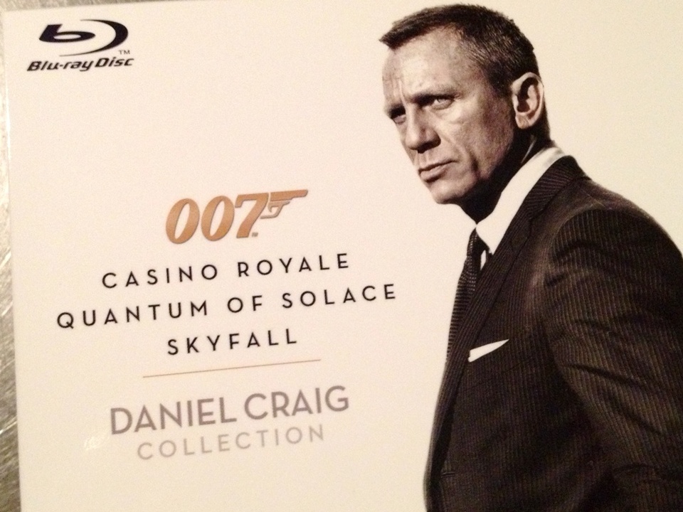 http://www.houyhnhnm.jp/blog/moriyama/images/jedi_OO7_Daniel_Craig.JPG