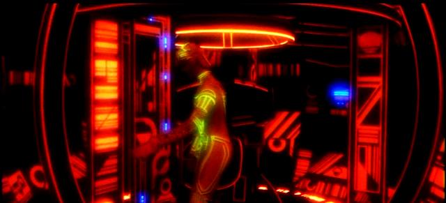 http://www.houyhnhnm.jp/blog/moriyama/images/jedi_tron_1982_inside_tank.jpg