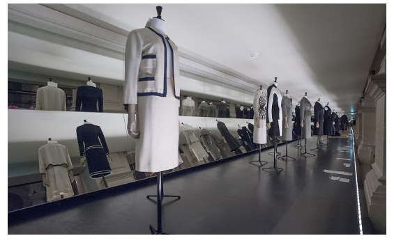 http://www.houyhnhnm.jp/blog/noguchi_yuka/images/Paris-HC-2.jpg