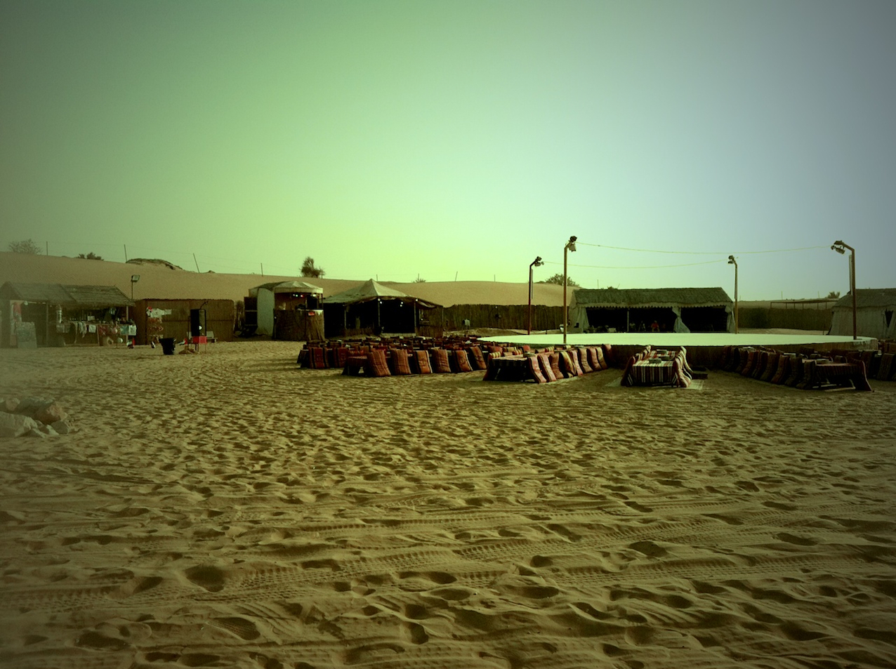 http://www.houyhnhnm.jp/blog/noguchi_yuka/images/caravan.jpg