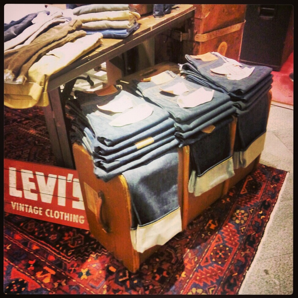 http://www.houyhnhnm.jp/blog/united_arrows/images/LEVIS%20IMG_20130426_124818.jpg