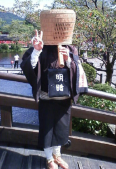 http://www.houyhnhnm.jp/blog/yanaka/images/0306-c.jpg