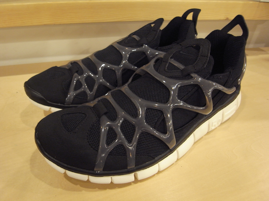 http://www.houyhnhnm.jp/blog/yanaka/images/0514-A.JPG