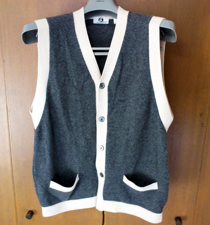 http://www.houyhnhnm.jp/blog/yanaka/images/1221c.jpg
