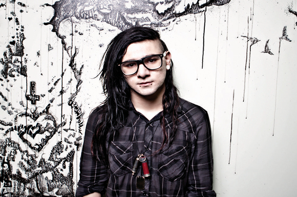 http://www.houyhnhnm.jp/culture/news/images/skrillexdebut.jpg