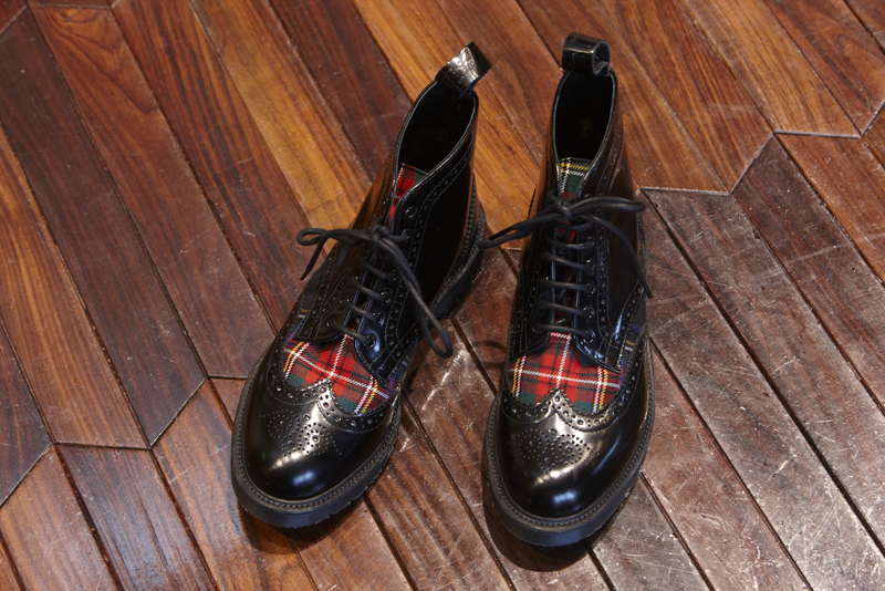 http://www.houyhnhnm.jp/fashion/feature/images/ff_enchantment_of_drmartens_10_sub4_l.jpg