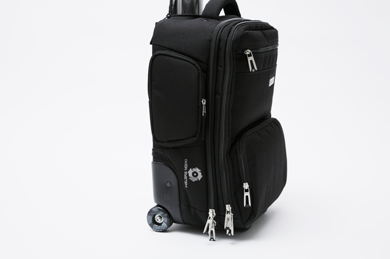 http://www.houyhnhnm.jp/fashion/feature/images/ff_trip_with_burton_sub3a_l.jpg