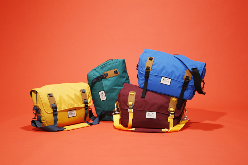 http://www.houyhnhnm.jp/fashion/feature/images/ff_trip_with_burton_v2_sub3a_l.jpg