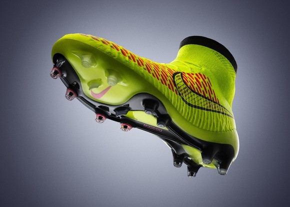 NIKE_MAGISTA_VOLT_HYPERPUNCH_2_detail.jpg