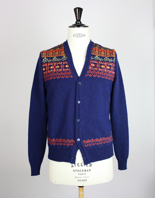 http://www.houyhnhnm.jp/fashion/news/images/Lacenaire-AW12---cardi-fair-isle-navy_red.jpg