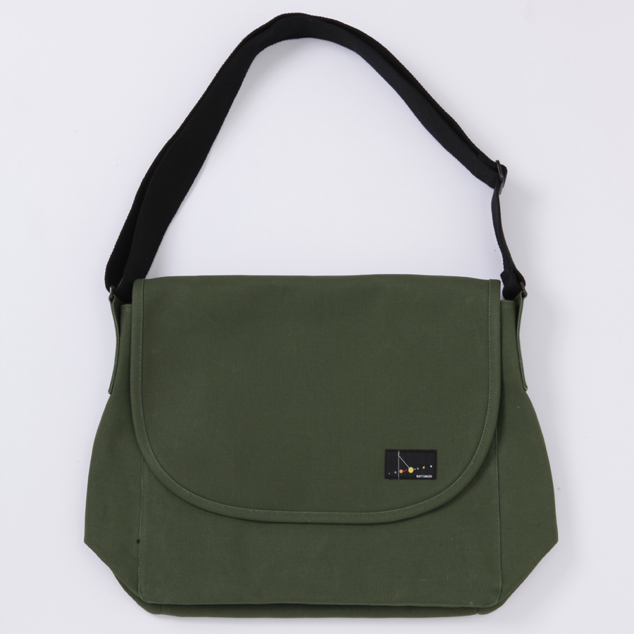 http://www.houyhnhnm.jp/fashion/news/images/MESSENGER%20BAG.JPG