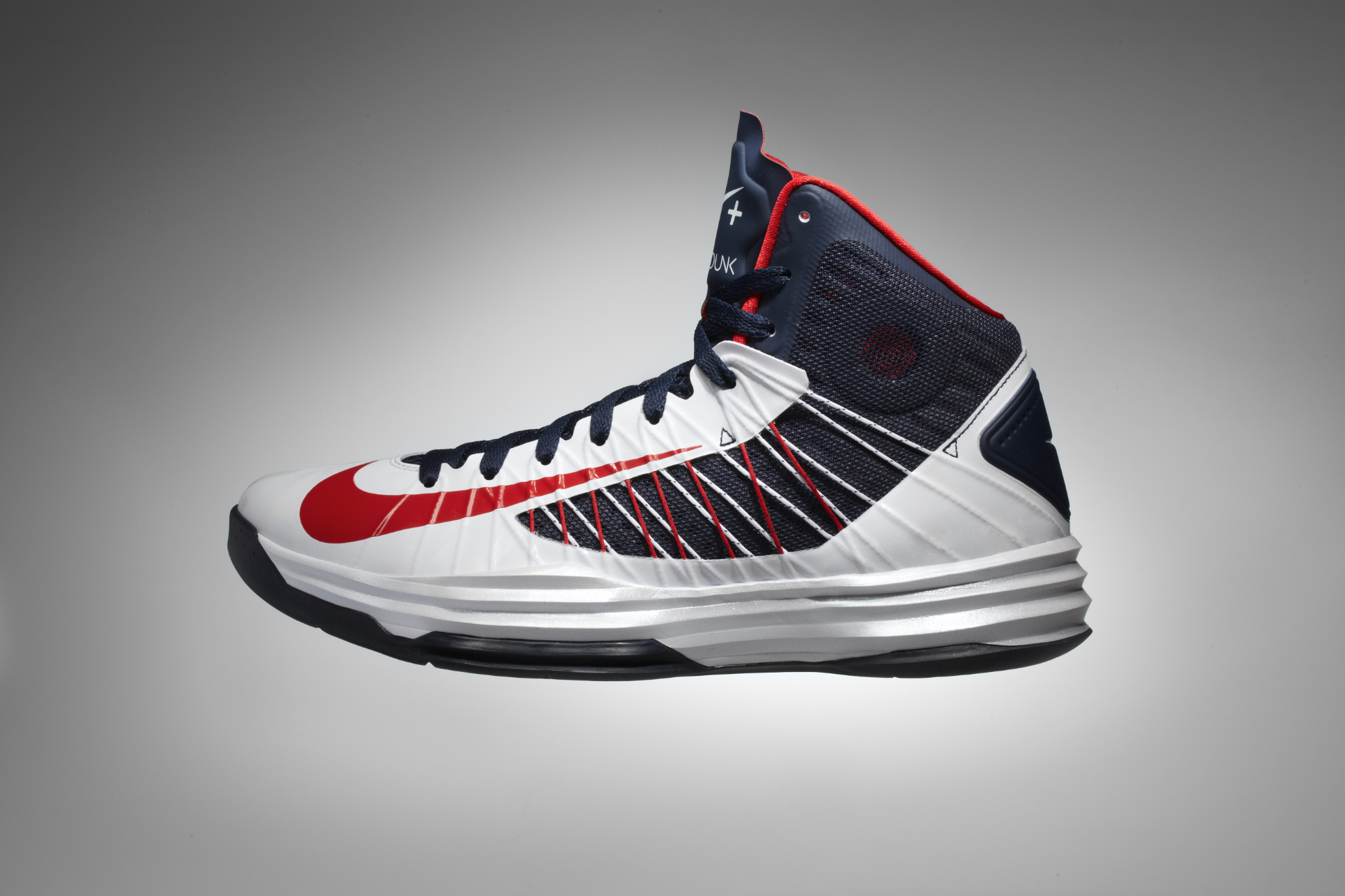 http://www.houyhnhnm.jp/fashion/news/images/Nike_Basketball_Innovation_Fa12_USAB_Hyperdunk_Angle_8009.jpg