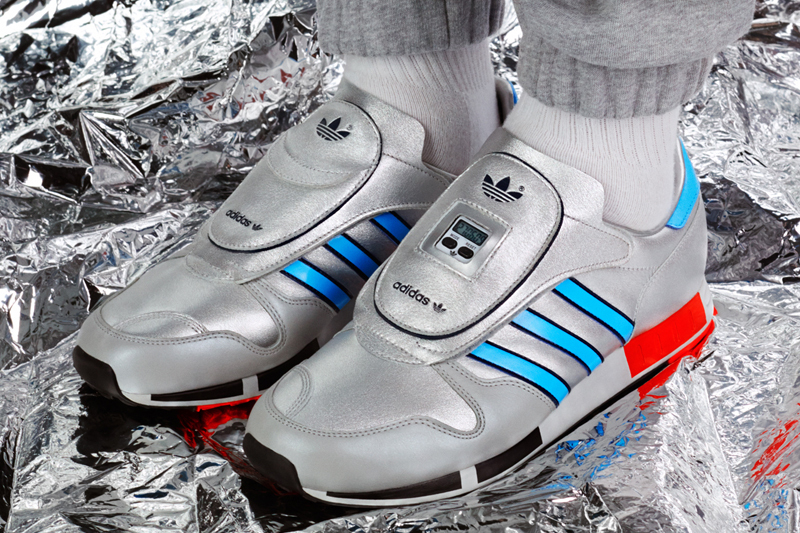 http://www.houyhnhnm.jp/fashion/news/images/adidas_micropacer_30th_002.jpg