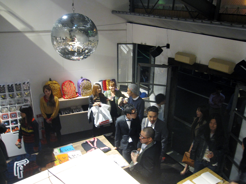 http://www.houyhnhnm.jp/fashion/news/images/brs001.JPG