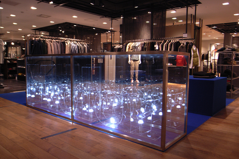 http://www.houyhnhnm.jp/fashion/news/images/kolor_limited.jpg