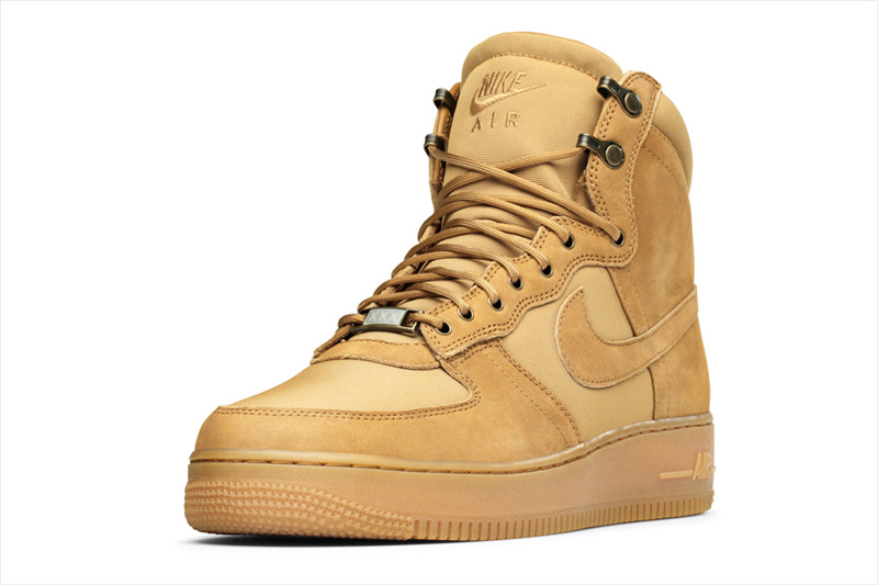 http://www.houyhnhnm.jp/fashion/news/images/nikeaf1beige.jpg