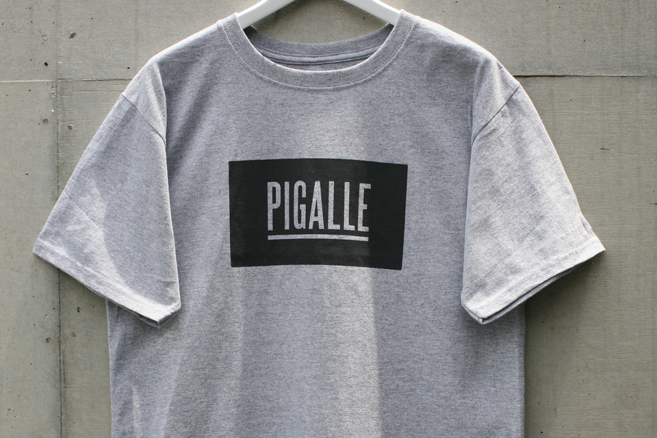 http://www.houyhnhnm.jp/fashion/news/images/pigalle%20ltd%20tee%40.jpg