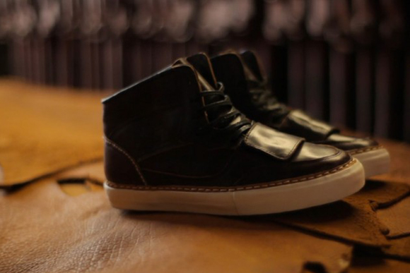 http://www.houyhnhnm.jp/fashion/news/images/vans-horween-sneakers-10.jpeg