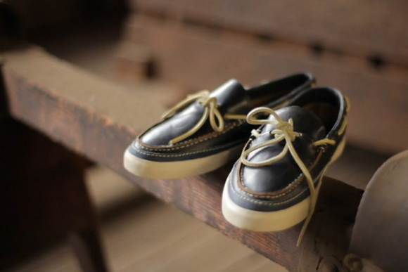http://www.houyhnhnm.jp/fashion/news/images/vans-horween-sneakers-3.jpeg