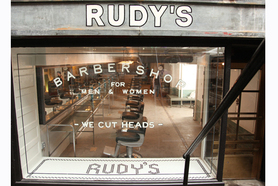 Ace Hotelの隣にRudy's Barbershopがオープンしま...