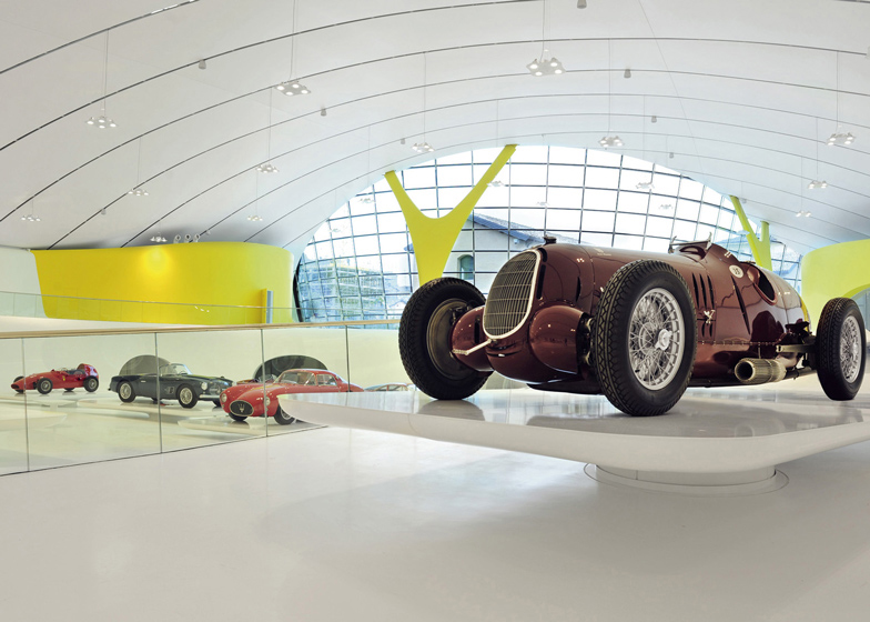 http://www.houyhnhnm.jp/lifestyle/news/images/Enzo-Ferrari-Museum004.jpg