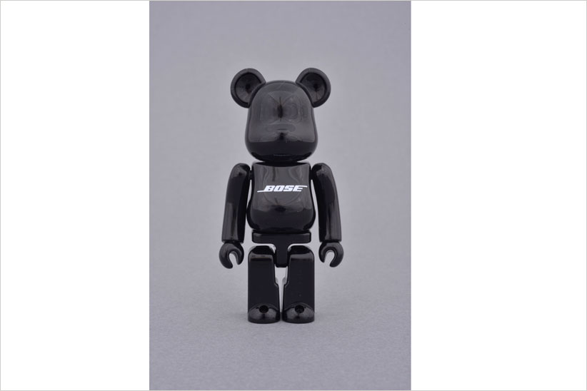 http://www.houyhnhnm.jp/news/images/BearBrick-Bose-Piano-Black.jpg