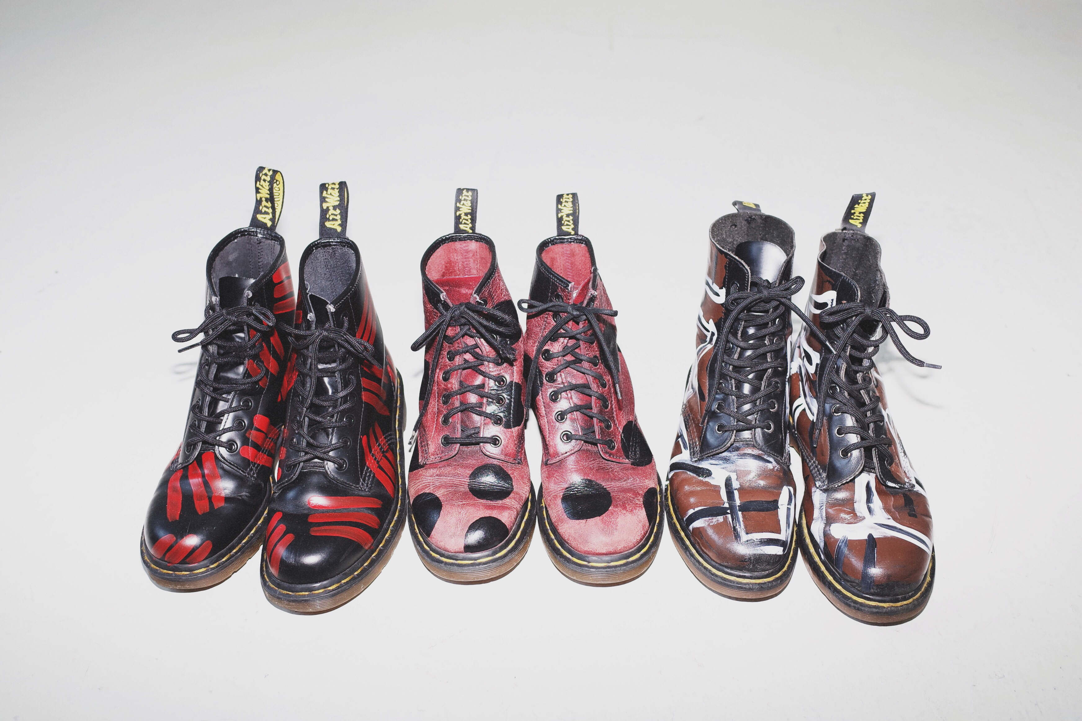 http://www.houyhnhnm.jp/news/images/DEPT%20Hand%20Painted%20Leather%20Items.JPG