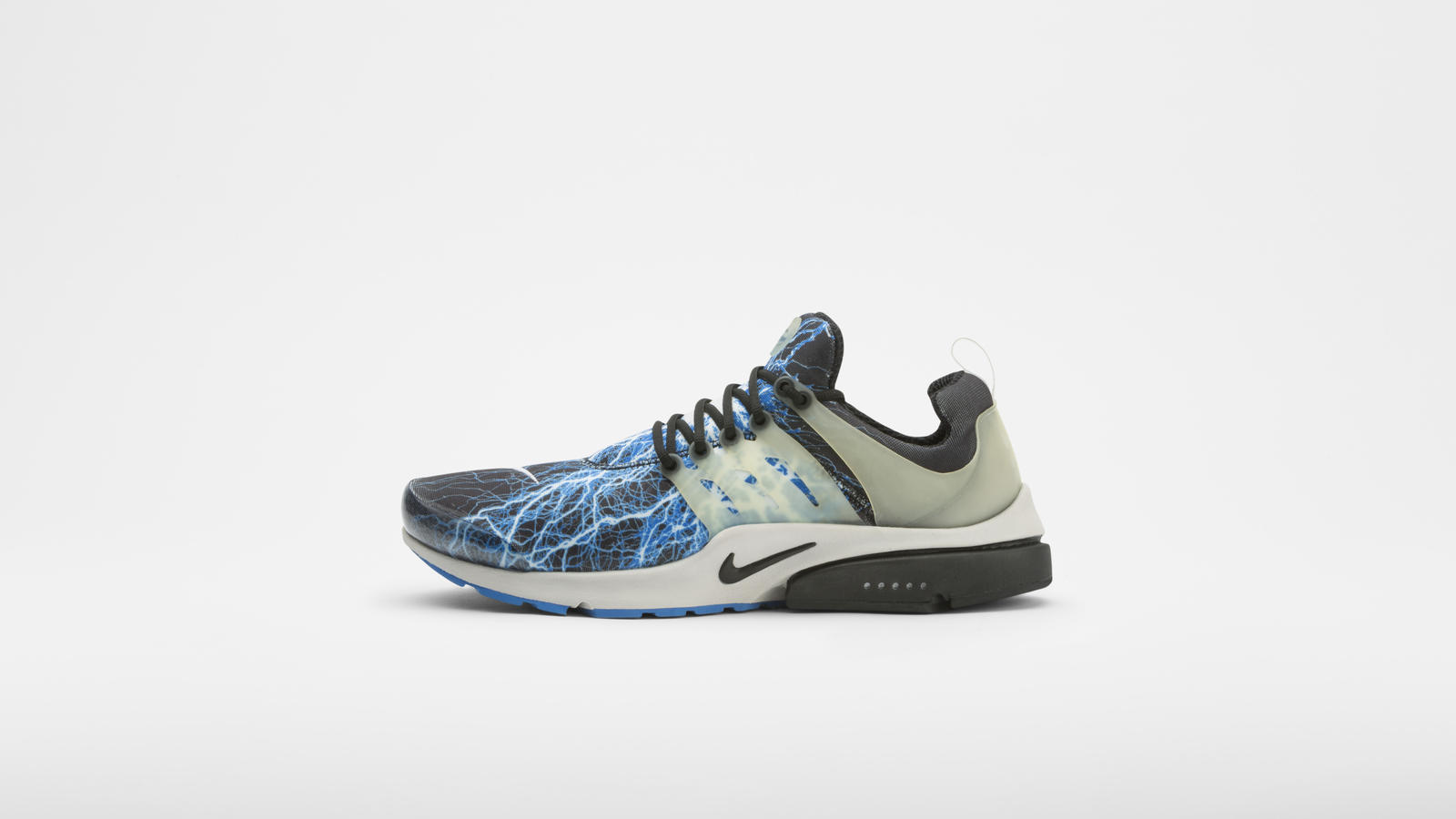 http://www.houyhnhnm.jp/news/images/NIKE_AIR_PRESTO_TROUBLE_AT_HOME_hd_1600.jpg