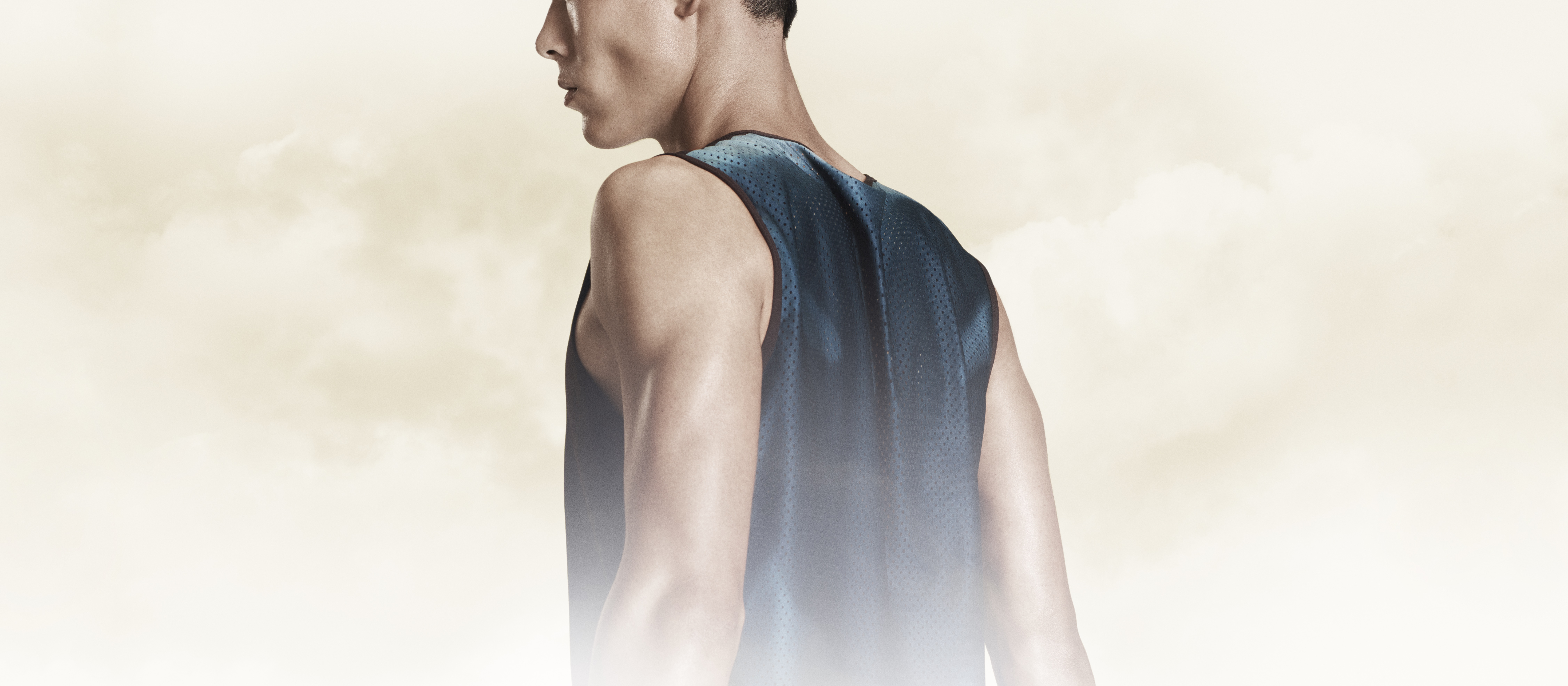 http://www.houyhnhnm.jp/news/images/NikeLab_Gyakusou_Dri-FIT_Racer_Tank_52797.jpg