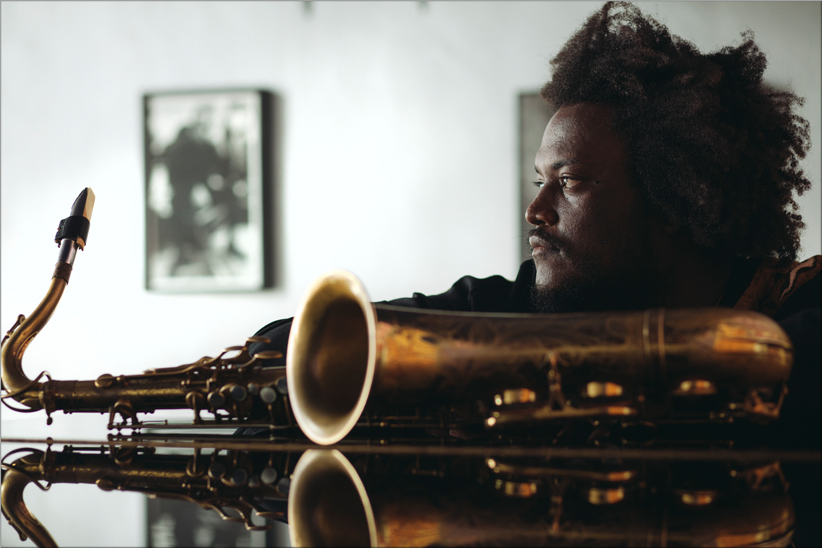 http://www.houyhnhnm.jp/news/images/kamasiwashington002.jpg