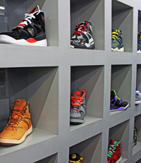 kabe_shoes.jpg