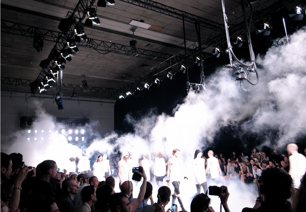 /archives/feature/images/rick%20owens.JPG