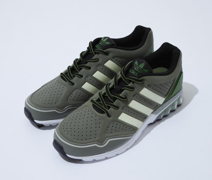 /archives/feature/images/sneaker006.jpg