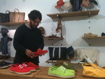 preview aotani w shoes.jpg
