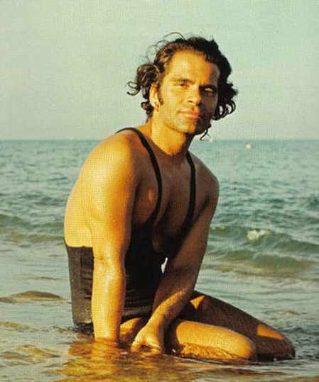 karl-lagerfeld-.jpg