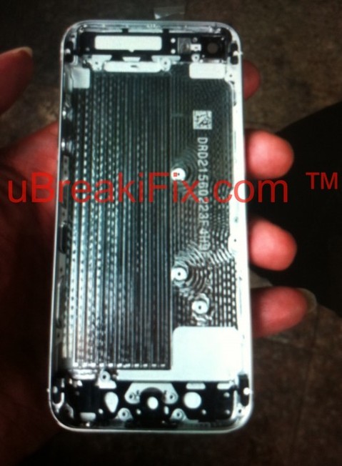 iphone_5_rear_shell_white_2.jpeg