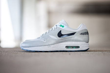 clot-nike-air-max-1-sp-silver-1.jpg