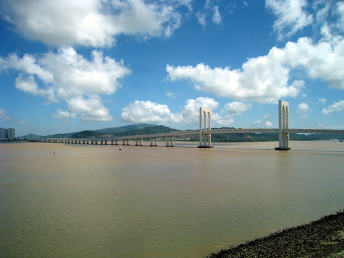 Macau_Ponte_de_Sai_Van.jpg