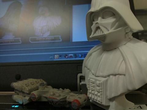 JEDI_darth_vader_statue2.jpg
